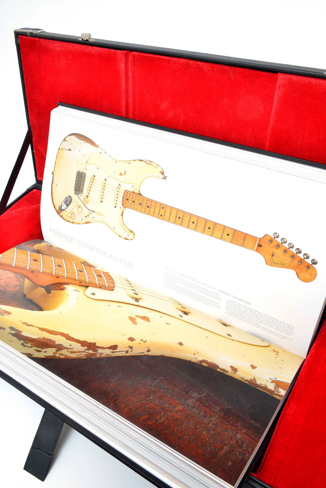 Guitar collection an elite gathering of 150 exceptional guitars flat top 43 edition 2011